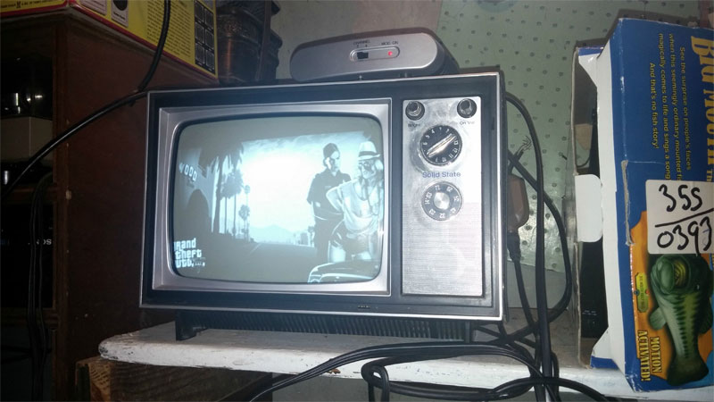 gta 5 old tv عنوان GTA V در یک تلوزیون سیاه سفید سال 1973ای چگونه به نظر ‌‌می‌رسد ؟!