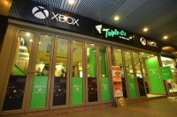 فروش همبرگر Xbox One در هنگ کنگ ! + تصاویر - گیمفا