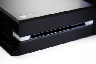 Xbox One - قابلیت پخش موسیقی در پس زمینه فعلا نخواهد آمد | گیمفا