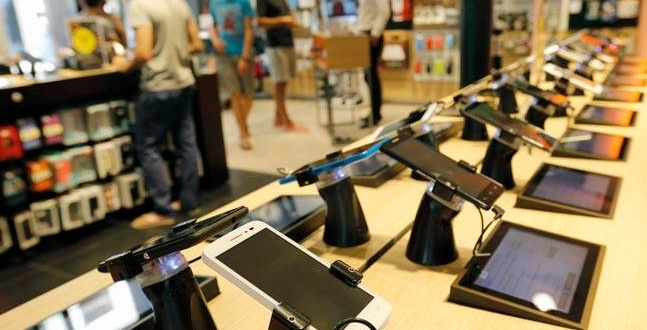 [تک فارس]: بازار گوشی های هوشمند در سه ماهه پایانی ۲۰۱۶ | اپل و سامسونگ در صدر، هواوی در تعقیب - گیمفا