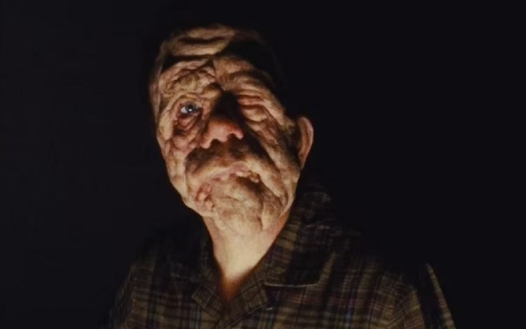 ظاهر متفاوت سباستین استن در فیلم A Different Man