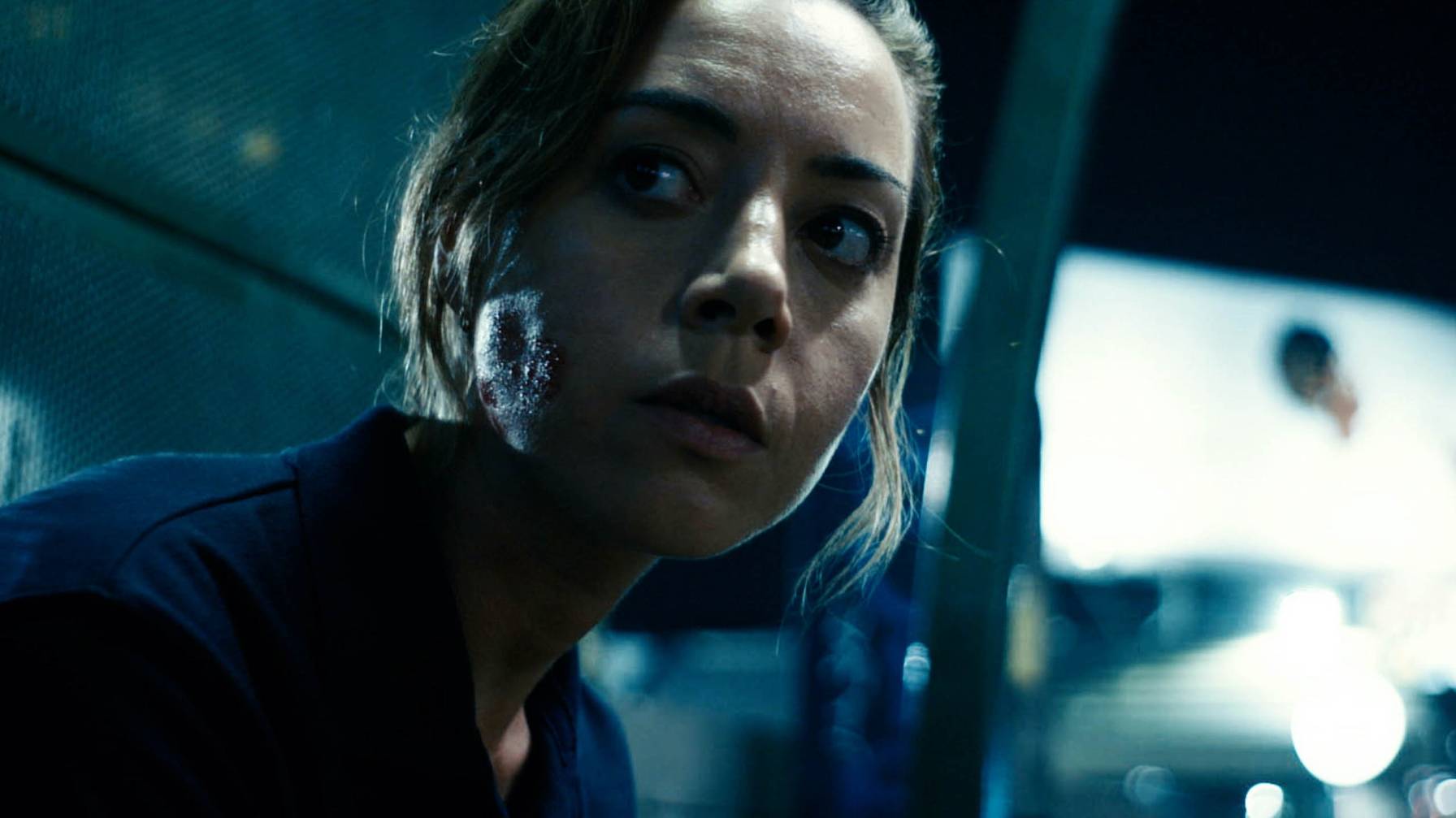 emily the criminal aubrey plaza