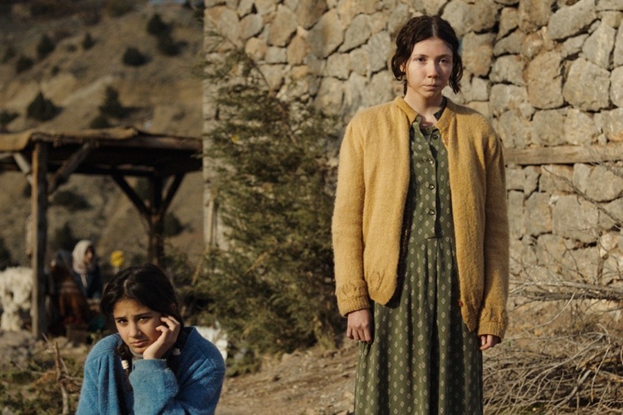 فیلم داستان سه خواهر a tale of three sisters