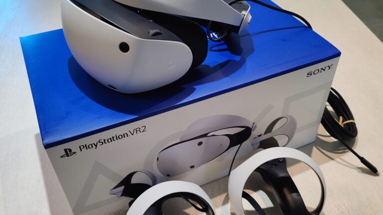 ویدیوی آنباکسینگ PS VR2 را مشاهده کنید - گیمفا