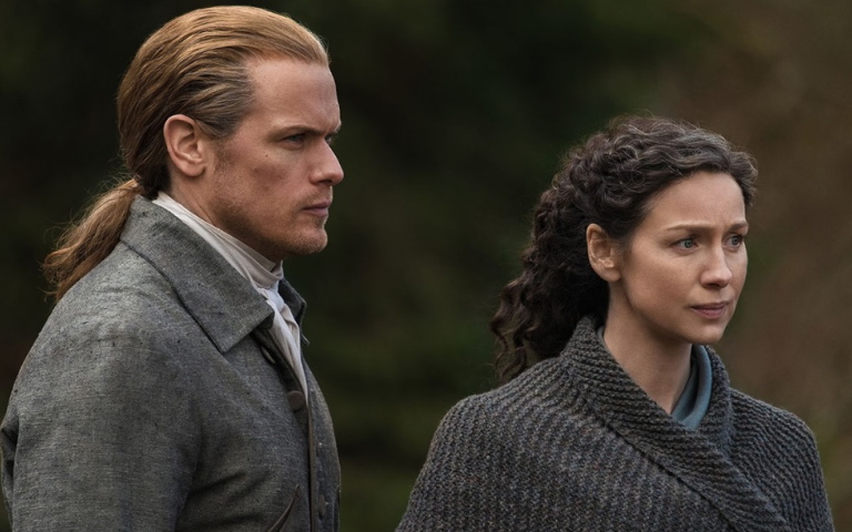 معرفی سریال Outlander | سفر در زمان با چاشنی عشق - گیمفا