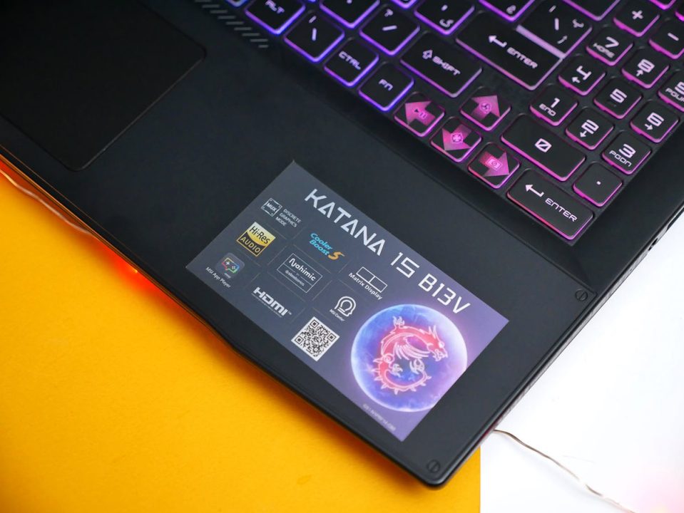 بررسی لپ تاپ گیمینگ MSI Katana 15؛ لذت بازی با سخت‌افزار مدرن - گیمفا