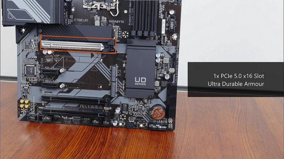 بررسی مادربرد gigabyte z790 ud ax