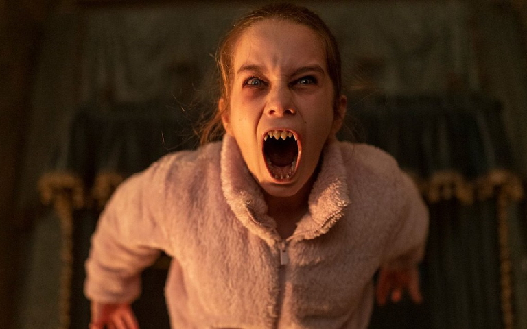 شکار دختر دراکولا در تریلر فیلم Abigail با حضور جانکارلو اسپوزیتو - گیمفا