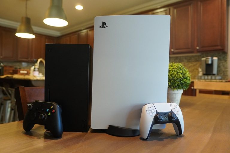 تحلیلگران: PS5 از همین حالا برنده نسل نهم کنسول‌ها شده است -