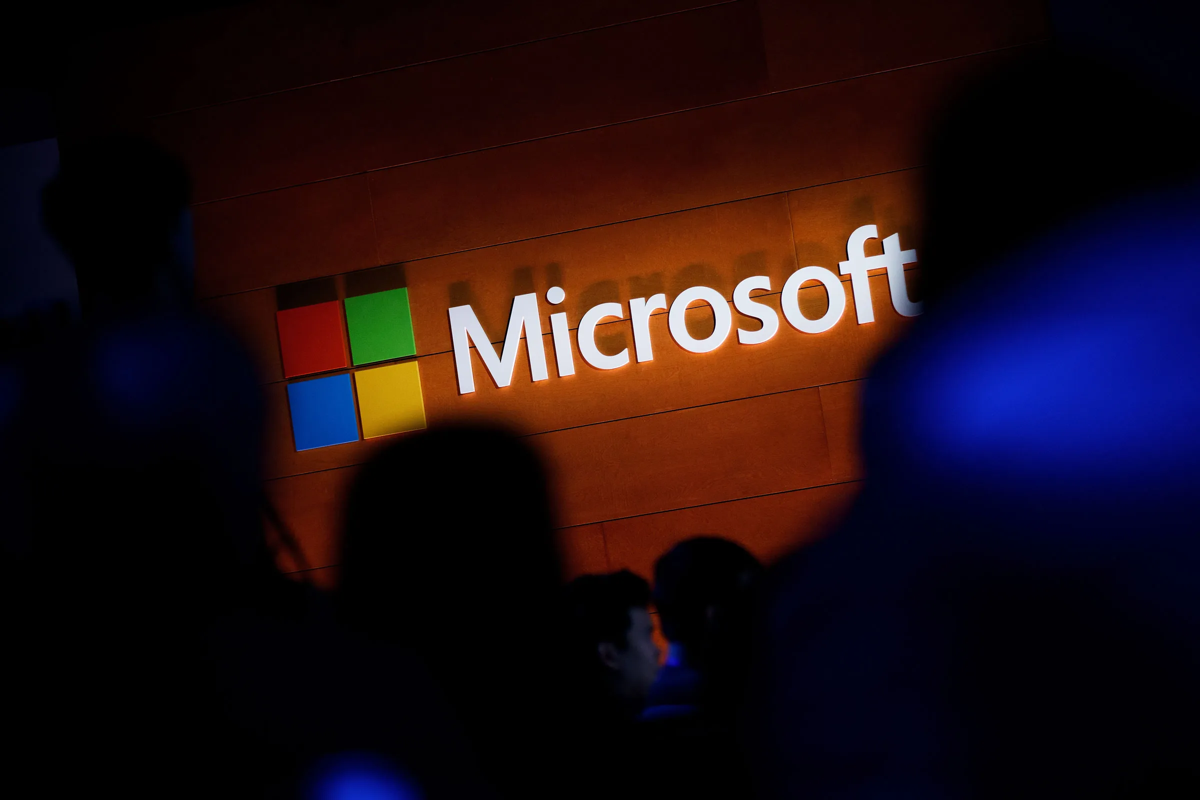 گزارش: مایکروسافت ناشر ترد پارتی نمی‌شود و از رقابت کنسولی خارج نخواهد شد