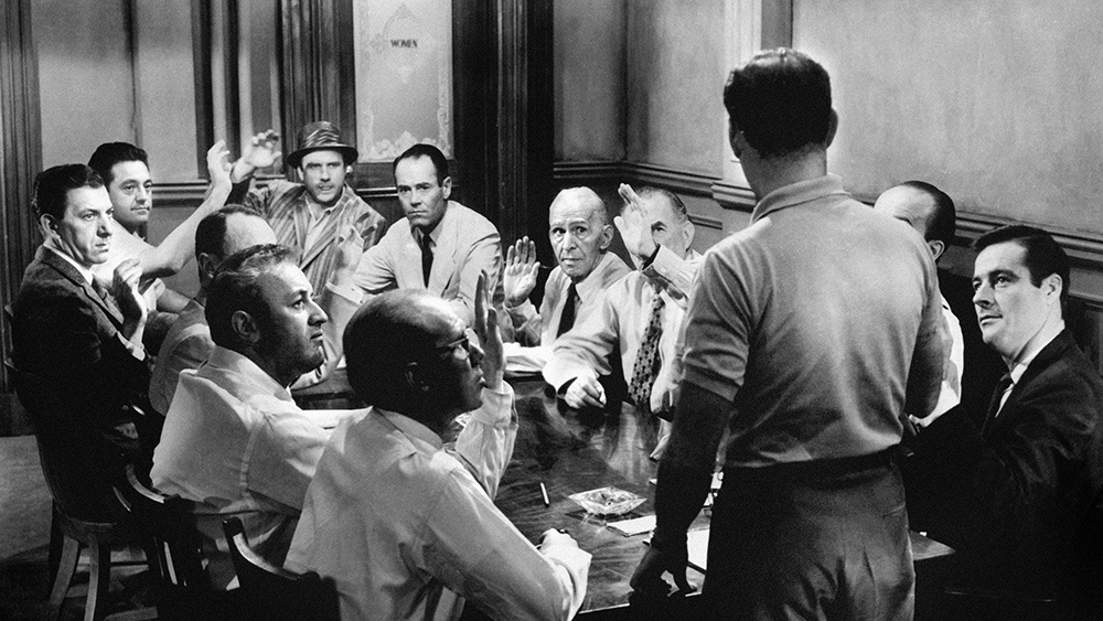 نقد فیلم 12Angry Men | تنها یک اتاق کافی است - گیمفا