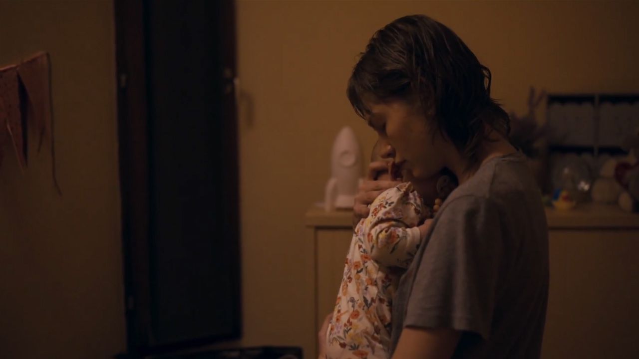 8 نقد فیلم Young Mothers | ملودیهای شکسته، آکوردهای امید - گیمفا