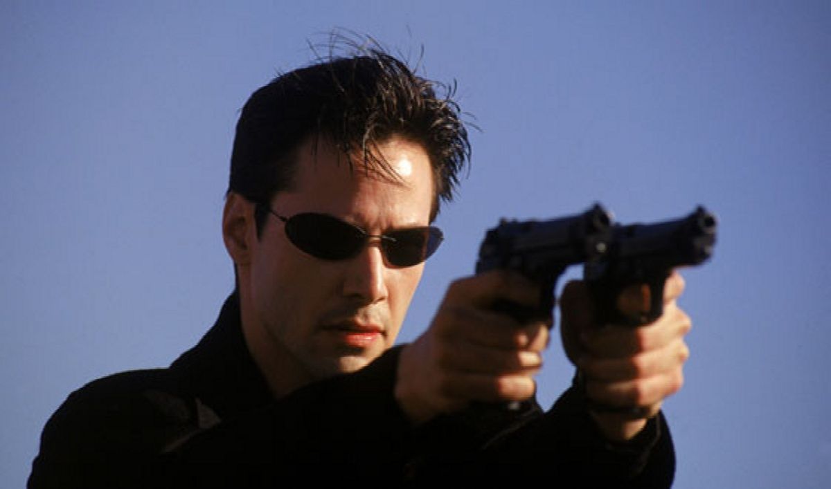 img 20251212 221306 972 ۱۰ سلاح جنگی افسانهای تاریخ سینما