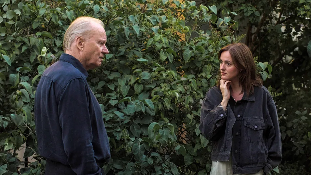 renate reinsve and stellan skarsgard sentimental value رناته راینزوه و استلان اسکاشگورد فیلم sentimental value