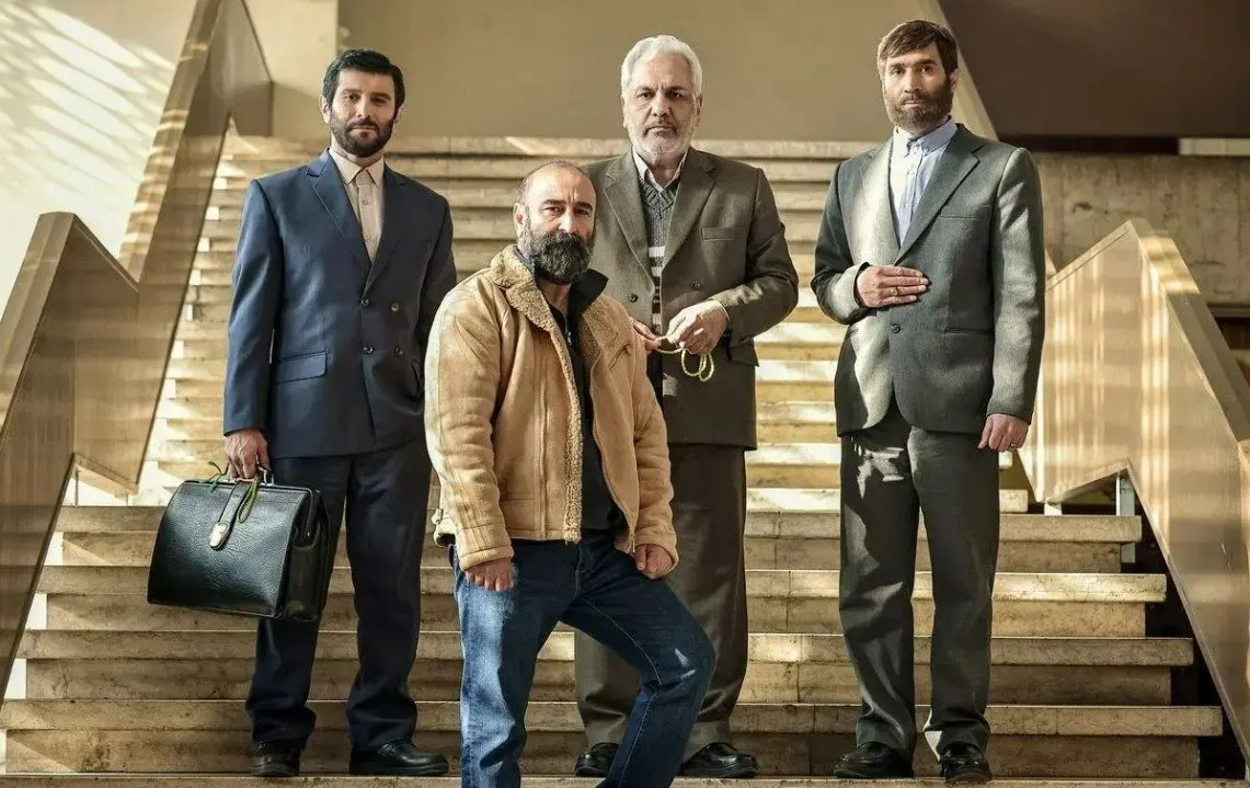 screenshot 561 نقد و بررسی فیلم آقای زالو | رویش جوانههای امید از دل ابتذال - گیمفا