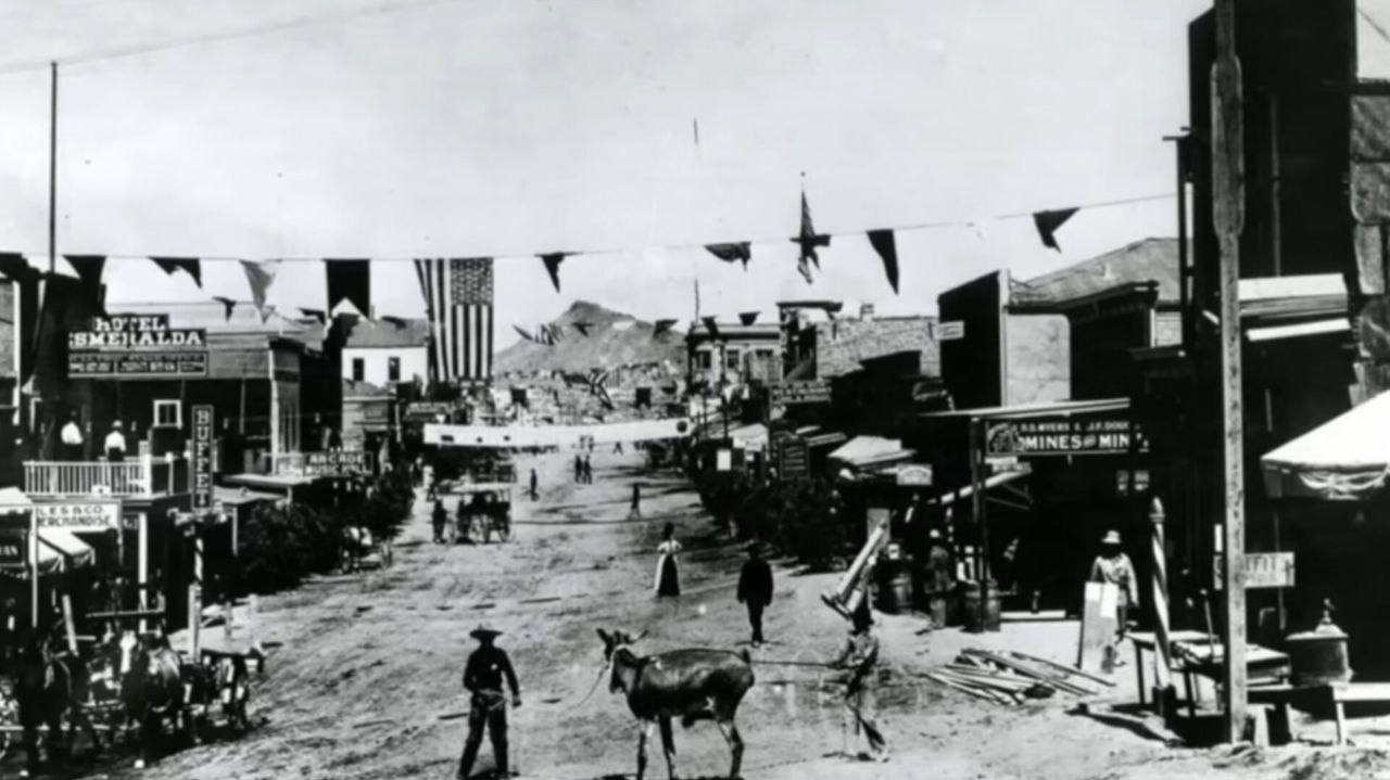 photo 5890929297717922914 y آیا نرخ بیکاری در Red Dead Redemption 2 از نظر تاریخی دقیق است؟ - گیمفا