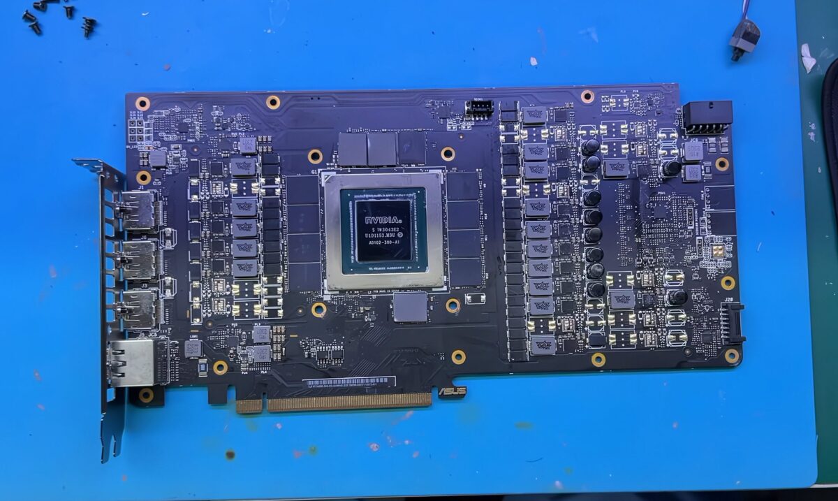 کلاه‌برداری در بازار سخت‌افزار؛ استفاده از قطعات پلاستیکی در کارت‌های گرافیکی Nvidia
