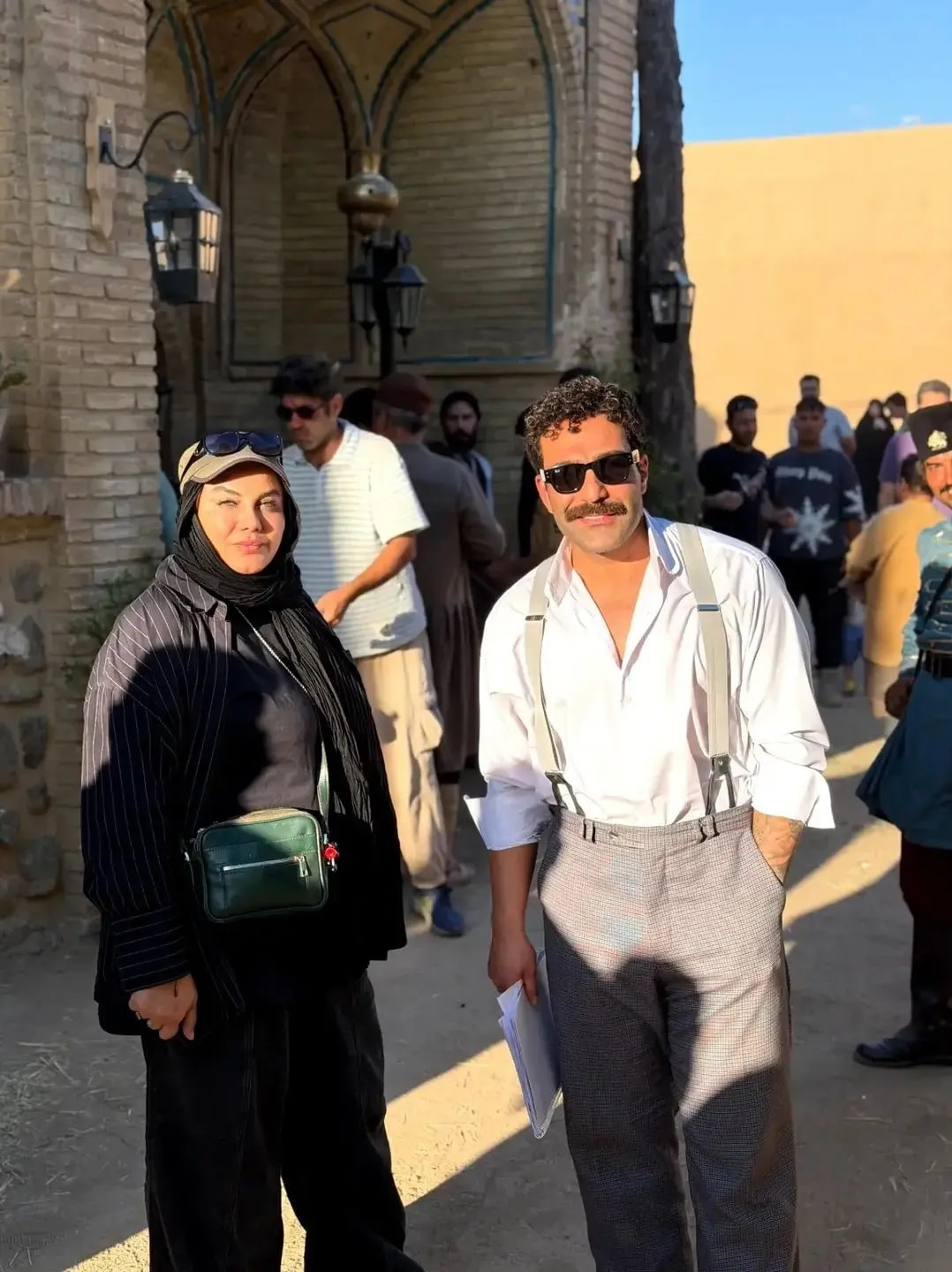 تصویر تازه‌ای از گریم حمید صفت در پشت‌صحنه «بامداد خمار» منتشر شد | گیمفا