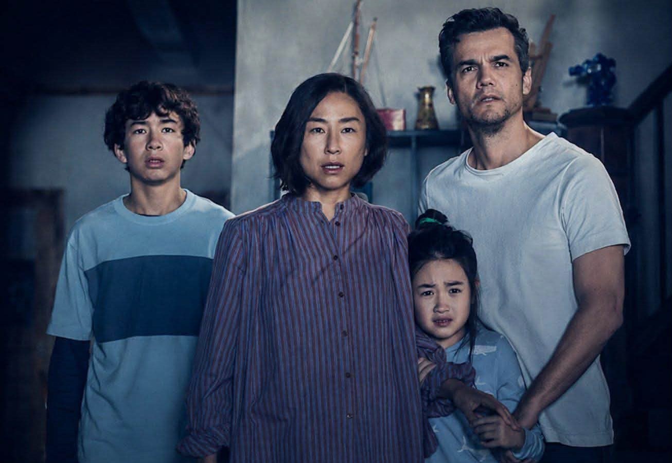 نقدها و نمرات فیلم The Last House | اثر علمی تخیلی معمولی | موبوگیم نقدها و نمرات فیلم The Last House | اثر علمی تخیلی معمولی | موبوگیم