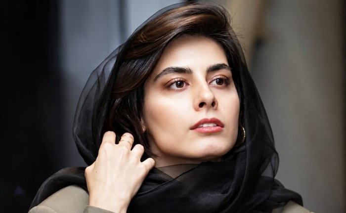 وداع هنرمندان با مریم همتیان | بی‌قراری باران کوثری در مراسم یادبود