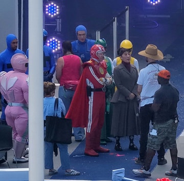 مت دیمون در فیلم علمی‌تخیلی جدیدش شبیه Power Rangers شده است؛ اولین تصاویر منتشر شد | موبوگیم