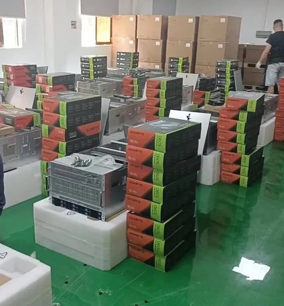 Hsllnpnwcai6yxj 1 شرکتهای هوش مصنوعی RTX 5090 را بهصورت عمده خریداری میکنند | موبوگیم