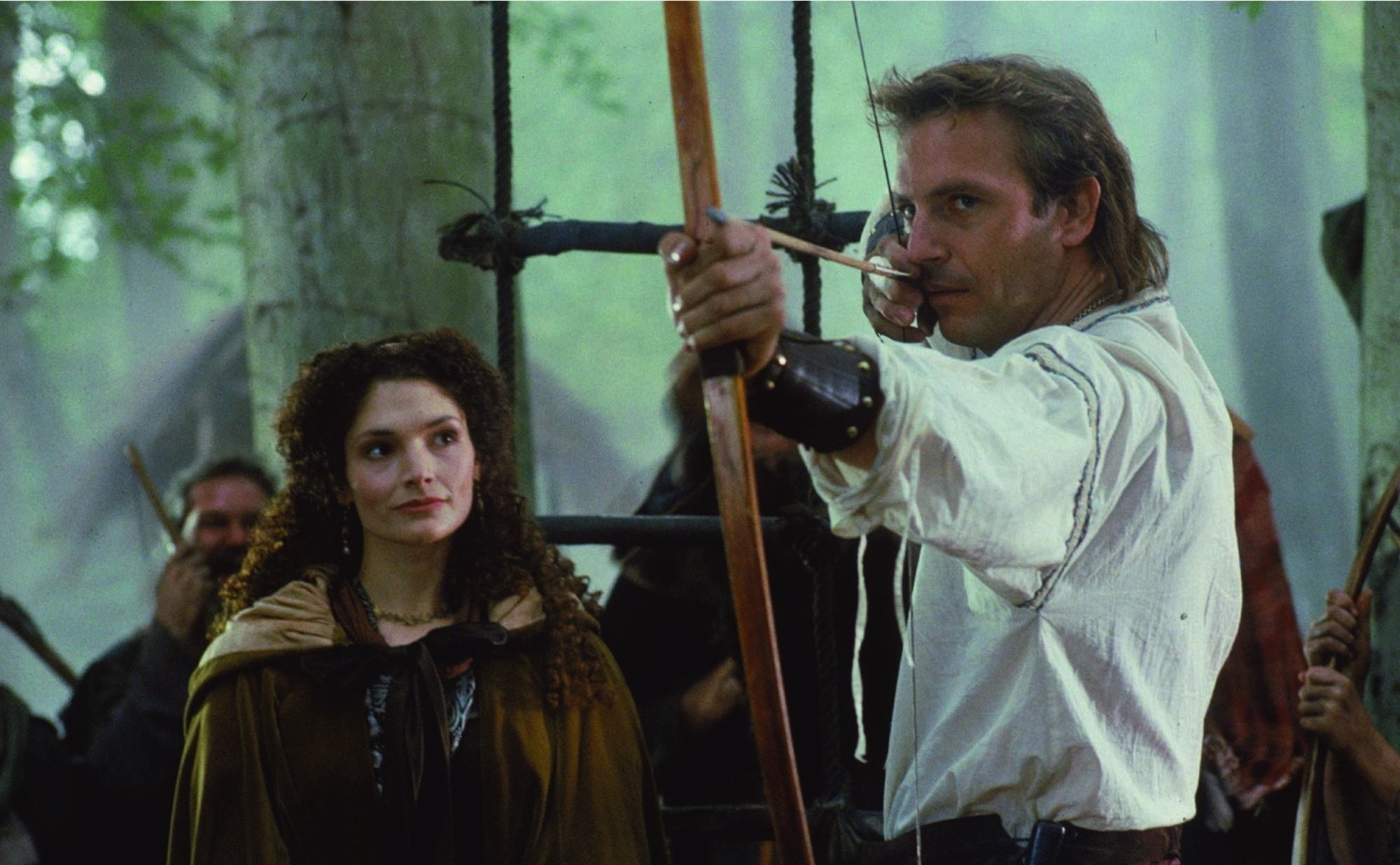 اگر عاشق Pirates of the Caribbean هستید، این ۱۰ فیلم را حتماً تماشا کنید | موبوگیم 3 robin hood prince of thieves 1991