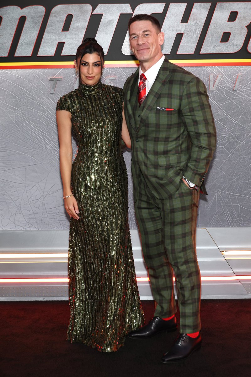 John Cena and Wife Shay Shariatzadeh 1 فرش قرمز افتتاحیه فیلم Matchbox the Movie