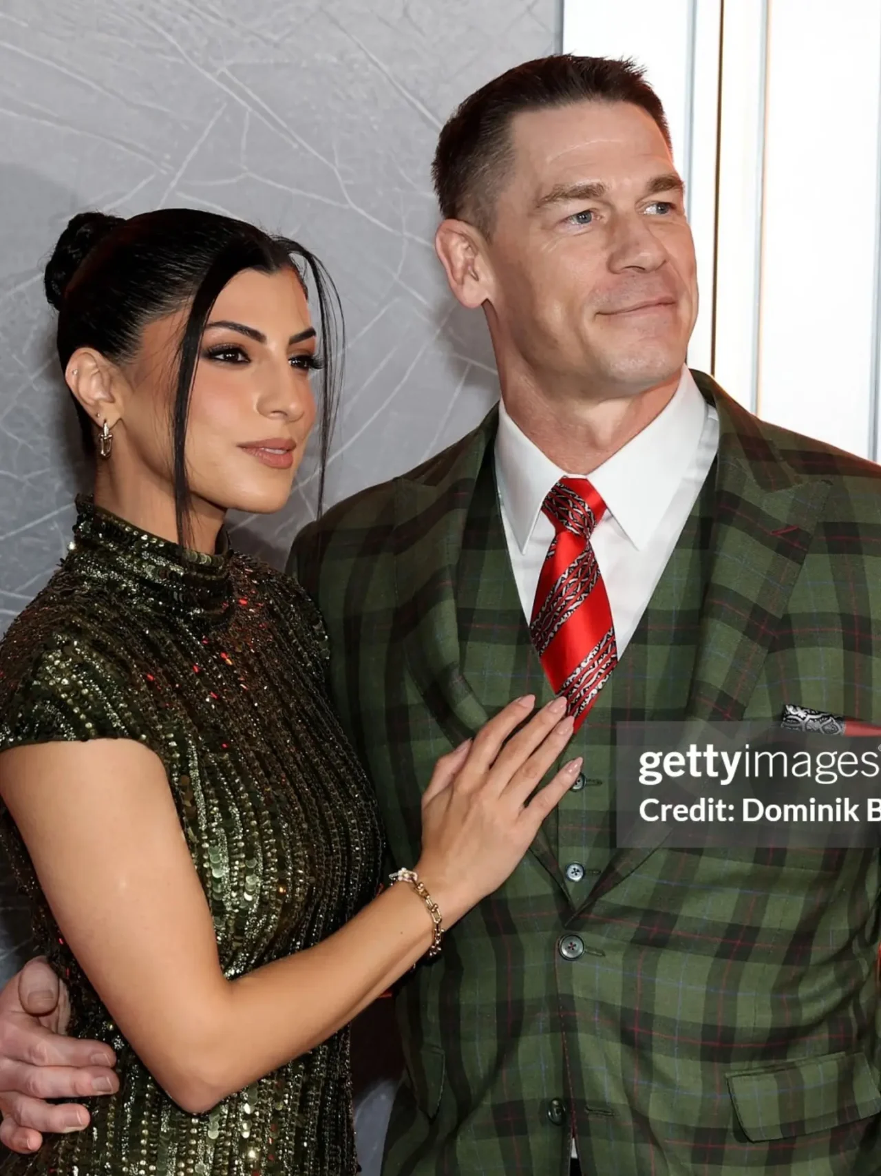 John Cena and Wife Shay Shariatzadeh 4 فرش قرمز افتتاحیه فیلم Matchbox the Movie